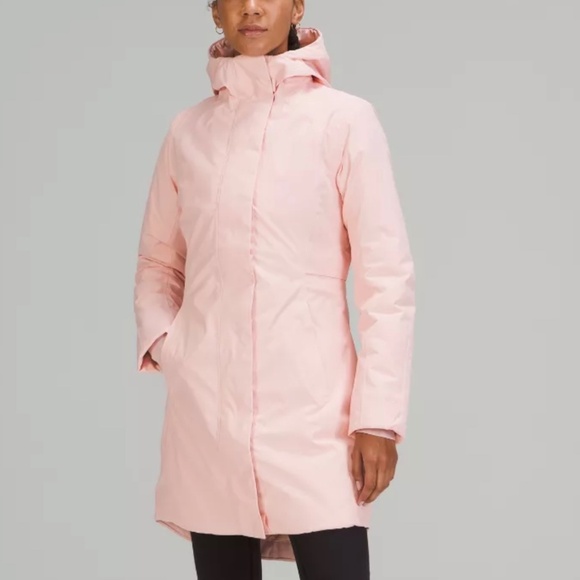 Lululemon Insulated Jacket waterproof size 4 Black RARE NEW CONDITION - Picture 2 of 11